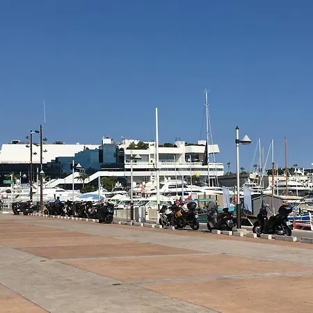 Moderne A Cannes, 45 M², Proche Des Plages *